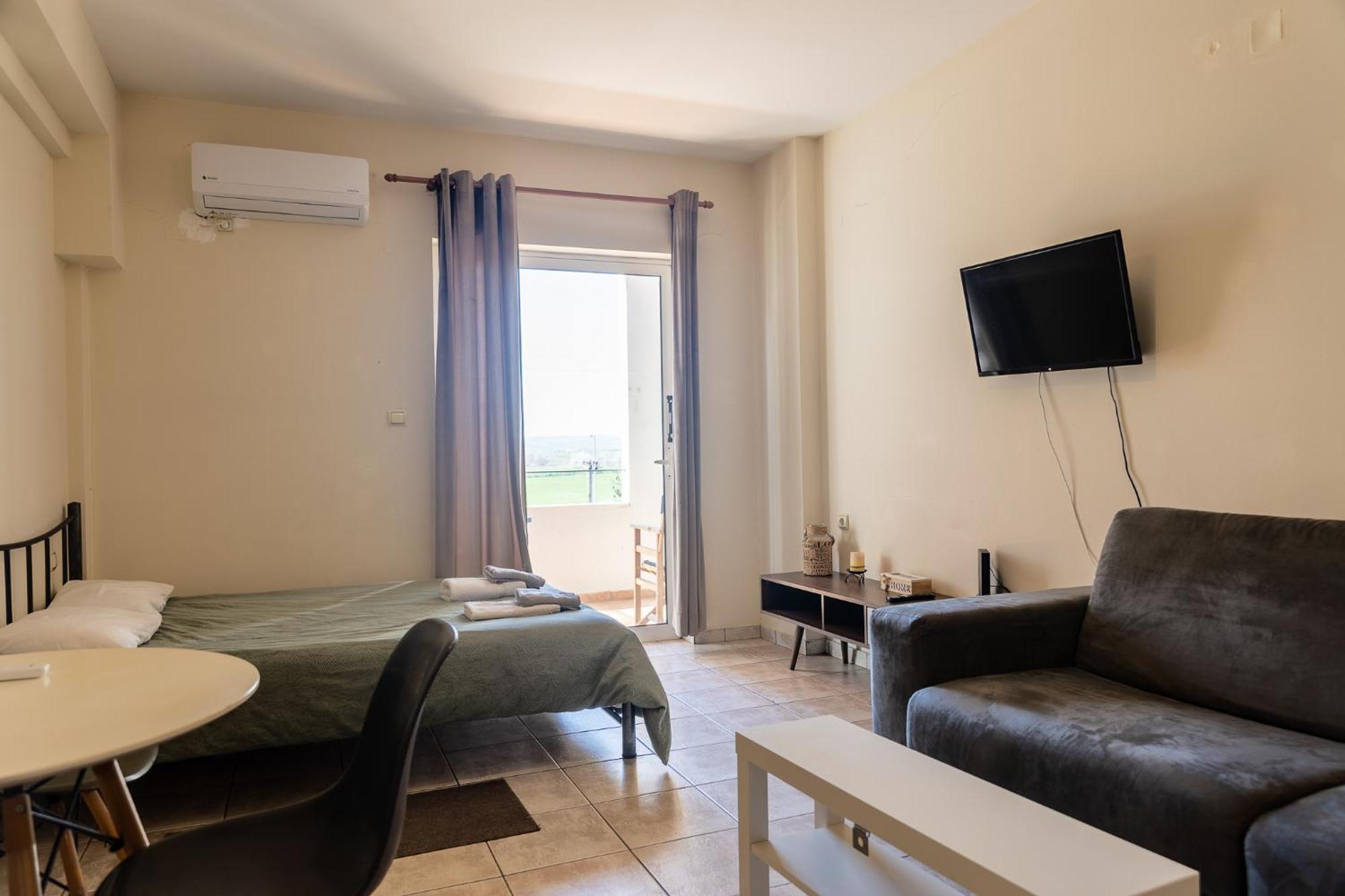 Elia Mini Suites 7 Larissa Extérieur photo